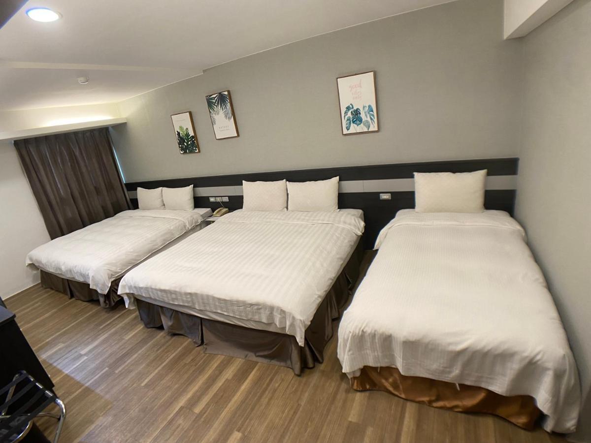 Bonjour Hotel ไถจง ภายนอก รูปภาพ