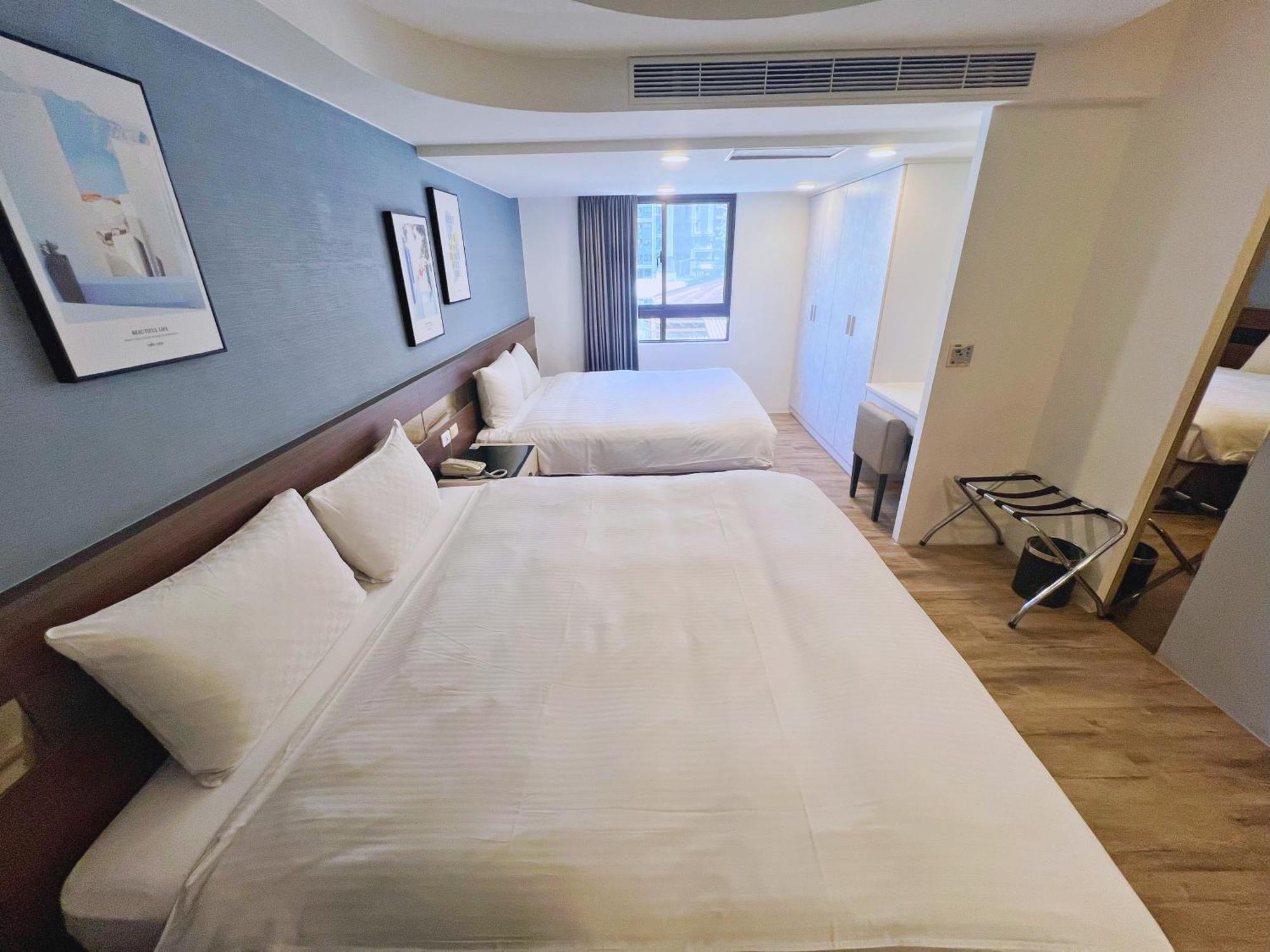 Bonjour Hotel ไถจง ภายนอก รูปภาพ