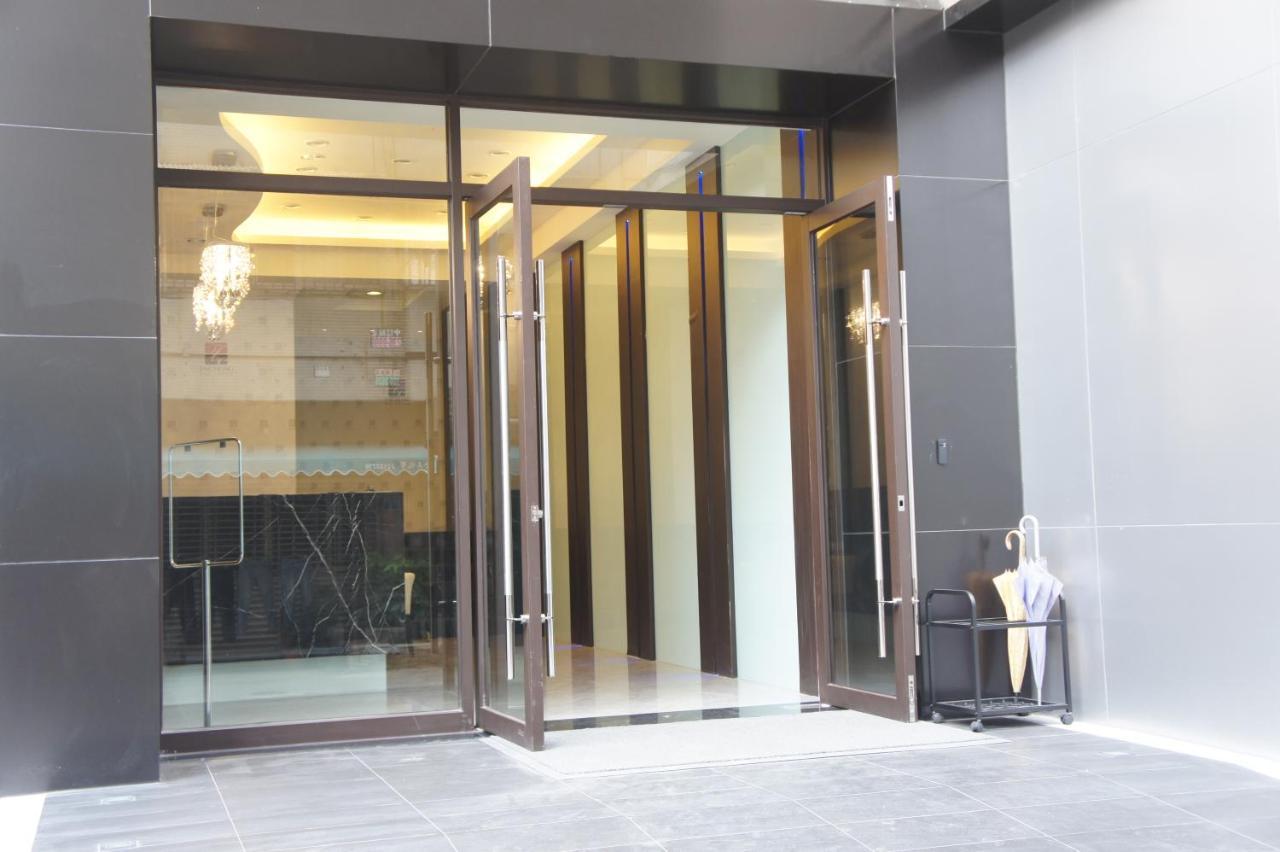 Bonjour Hotel ไถจง ภายนอก รูปภาพ